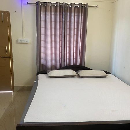 Atithya Lodge Guwahati Bagian luar foto