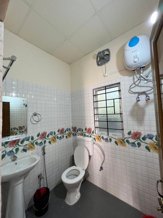Atithya Lodge Guwahati Bagian luar foto