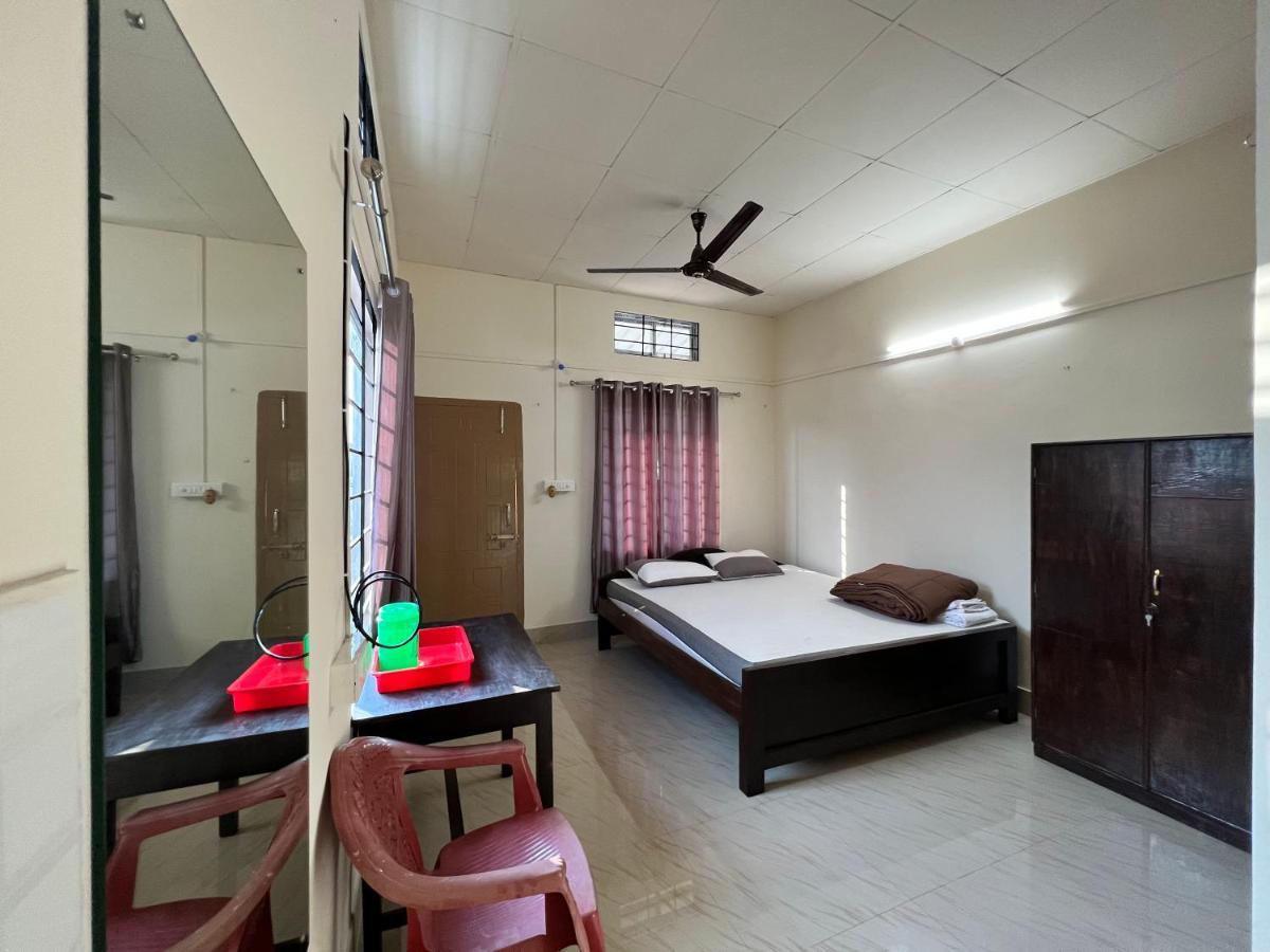 Atithya Lodge Guwahati Bagian luar foto