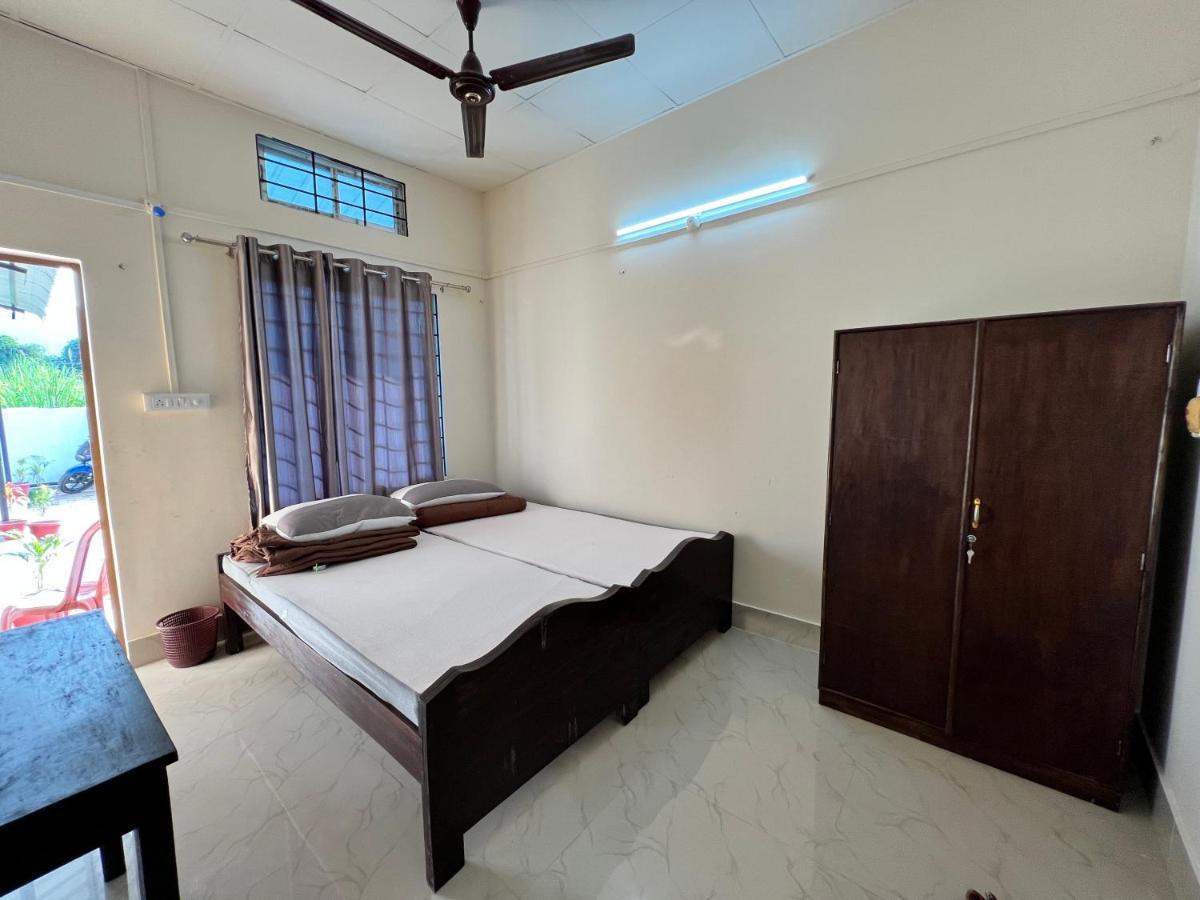Atithya Lodge Guwahati Bagian luar foto