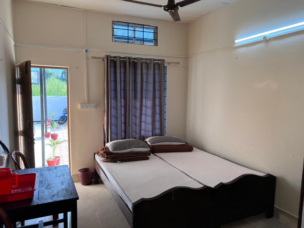 Atithya Lodge Guwahati Bagian luar foto