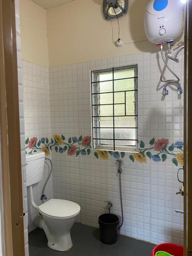 Atithya Lodge Guwahati Bagian luar foto