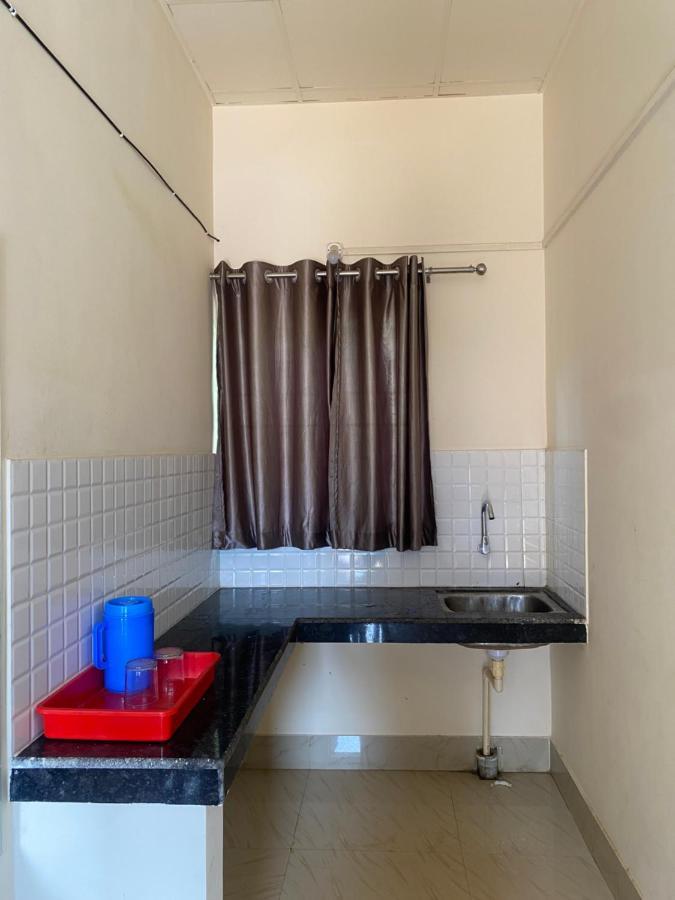 Atithya Lodge Guwahati Bagian luar foto