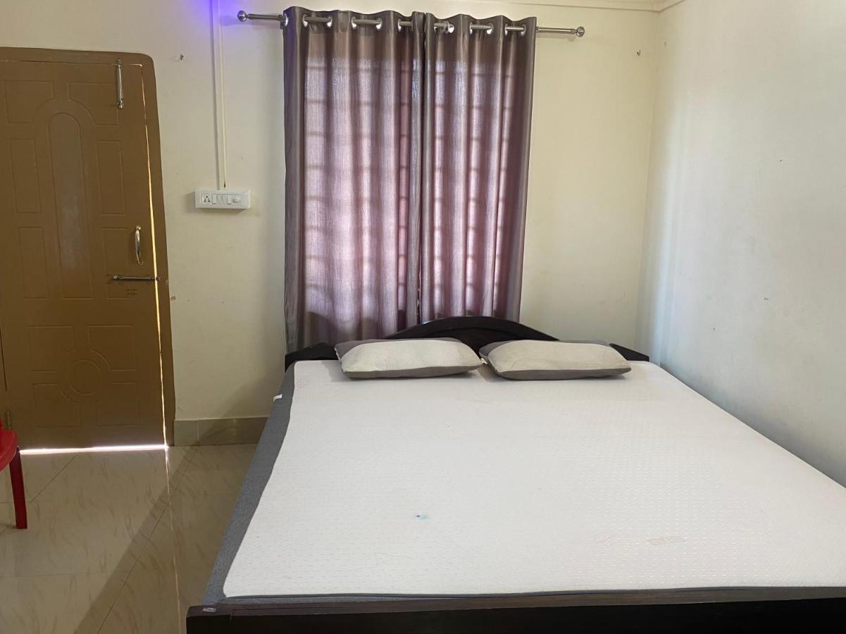 Atithya Lodge Guwahati Bagian luar foto